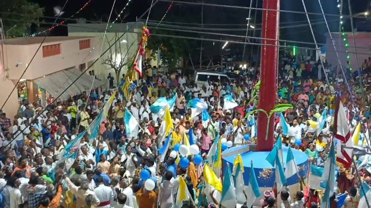 புனித மோட்ச இராக்கினி மாதா ஆலயத்தில் கோலாகலமாக நடைபெற்ற கொடியேற்றம் : திரளான மக்கள் பங்கேற்பு!