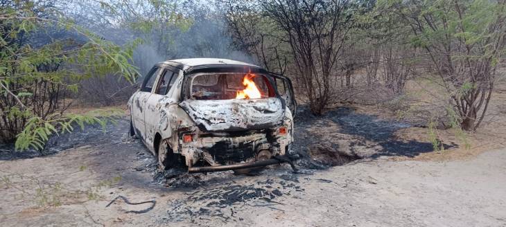 மர்மமான முறையில் கார் டிக்கியில் ஒருவர் எரித்துப் படுகொலை : போலீசார் விசாரணை!