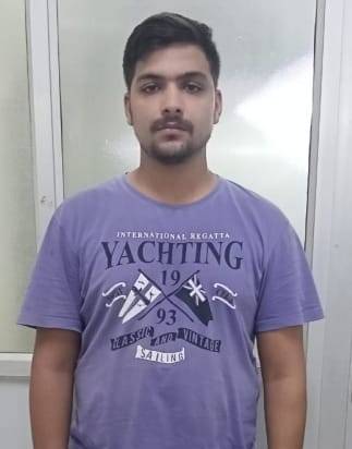 ஏர்போர்ட்டில் வேலை வாங்கி தருவதாக கூறி சுமார் ரூபாய் 17 லட்சம் மோசடி செய்தவர் கைது.