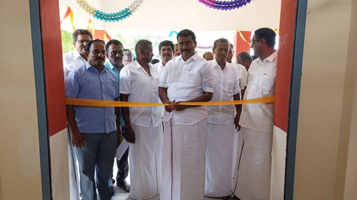 புதிய நியாய விலை கடையை எம்.எல்.ஏ மார்க்கண்டேயன் திறந்து வைத்தார்.