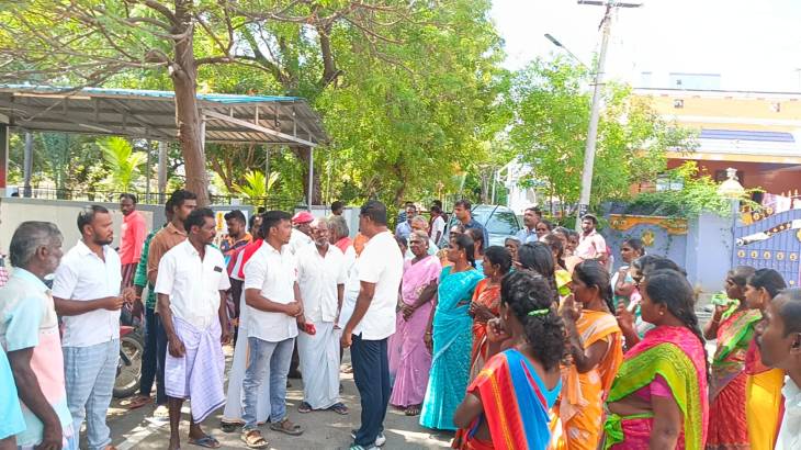 மயான பாதை அமைத்துத்தர சிதம்பரம் நகர் பகுதி பொதுமக்கள் எம்.எல்.ஏ விடம் கோரிக்கை!