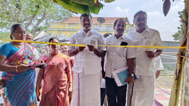 ரூ, 5 லட்சத்தி 50,000 ஆயிரம் மதிப்பீட்டில் புதிய பயணியர்!