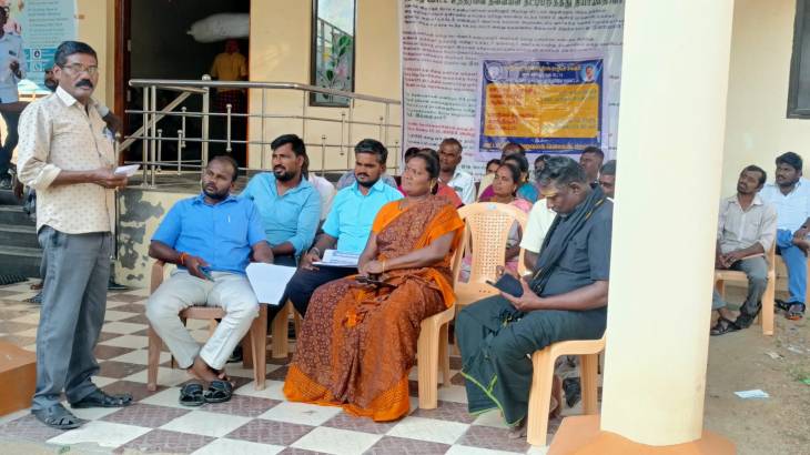 வருவாய் கிராம ஊழியர்கள் சங்கத்தினர் காத்திருப்பு போராட்டம்!
