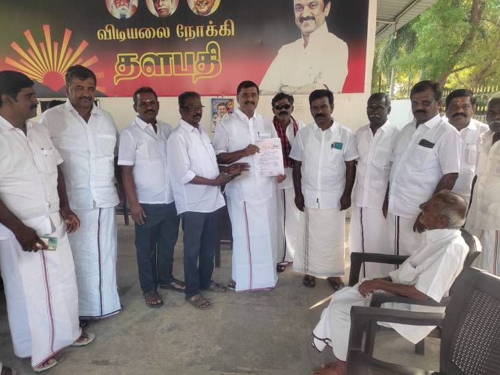 ரூ, 68,100  வெள்ள நிவாரண நிதி எம்எல்ஏ மார்க்கண்டேயனிடம் வழங்கப்பட்டது.