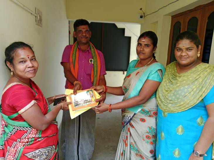 "ஸ்ரீ ராமஜென்ம பூமி" அழைப்பிதழ் வழங்கிய பாஜக நிர்வாகி சங்கரலிங்கம்.