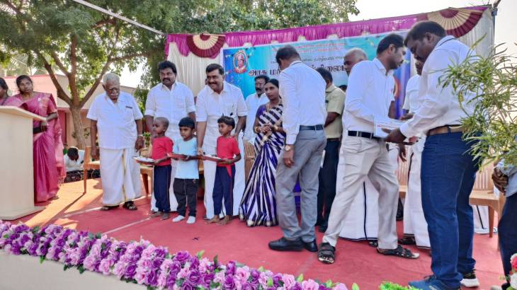 வேப்பலோடை  அரசு பள்ளி நடைபெற்ற முப்பெரும் விழாவில் கலந்து கொண்ட எம்எல்ஏ மார்க்கண்டேயன்!