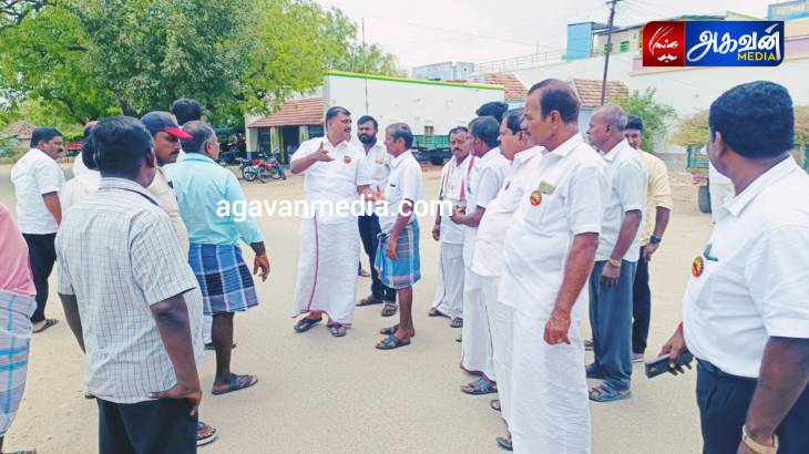  கனிமொழி தேர்தல் பரப்புரை செய்யும் இடங்களை எம்எல்ஏ மார்க்கண்டயேன் ஆய்வு செய்தார்.

