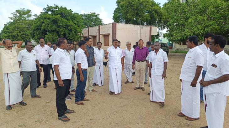 ரூ.48- லட்சம் மதிப்பீட்டில்  சுகாதார வளாகம்: MLA மார்கண்டேயன் ஆய்வு!