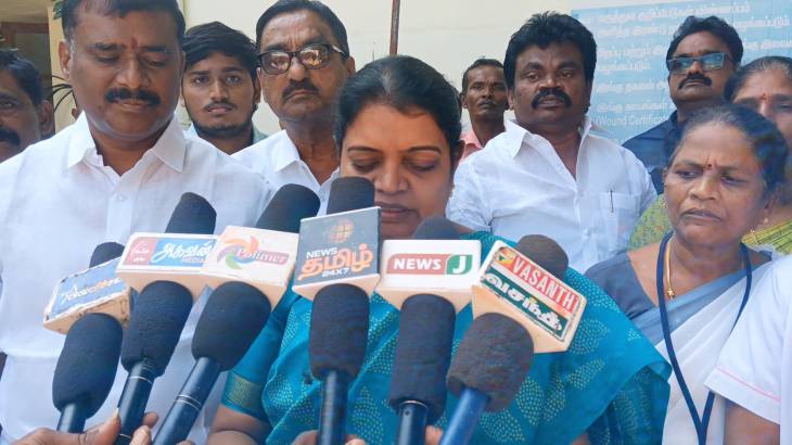 "EMERGENCY-க்கு கூப்பிட்டால் டாக்டர் வந்துடுவாங்க..." : அரசு மருத்துவமனையில் இரவில் மருத்துவர்கள் இல்லை என்ற கேள்விக்கு அமைச்சர் கீதாஜீவன் அலட்சிய பதில்!