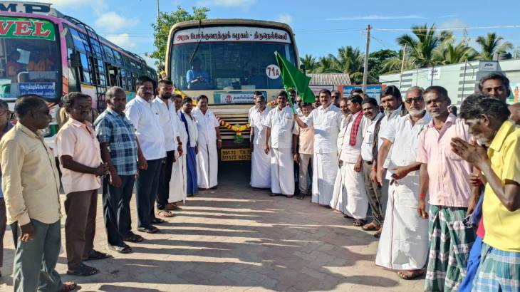 பேருந்து வழித்தடத்தினை  MLA மார்கண்டேயன்  கொடியசைத்து துவக்கி வைத்தார்!