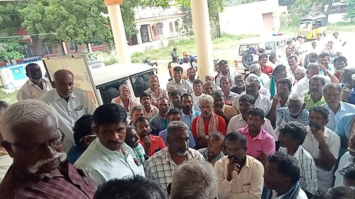 வட்டாட்சியர் அலுவலகத்தை முற்றுகையிட்ட விவசாயிகள்!