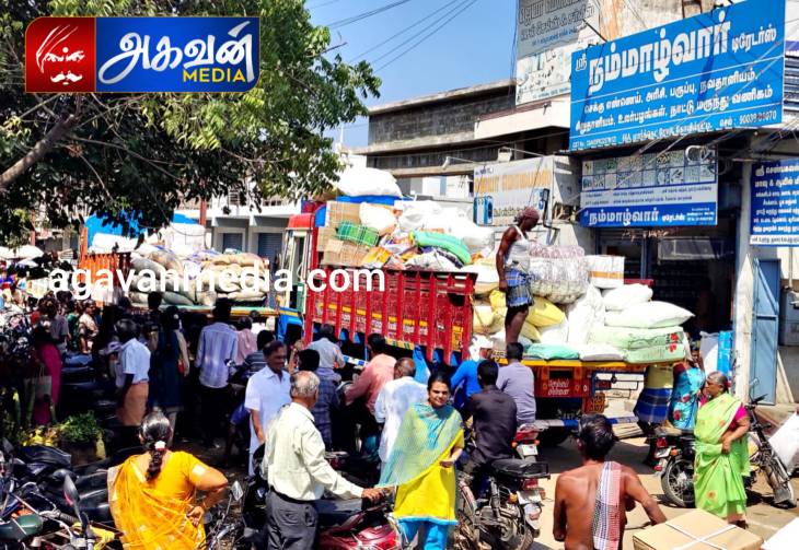 நெருக்கடியில் தவிக்கும் கோவில்பட்டி மார்க்கெட் சாலை!
