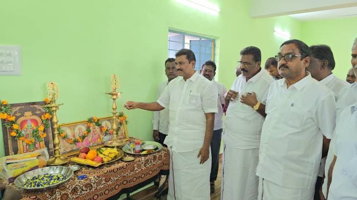 மினி சமுதாய நலக்கூடத்தினை MLA மார்கண்டேயன் திறந்து வைத்தார்.


